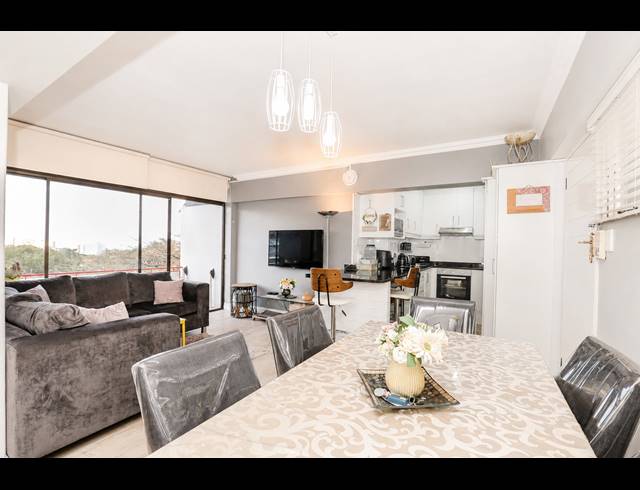 2 BEDROOM APARTMENT FOR SALE IN ESSENWOOD